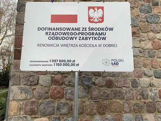 Pierwsze prace we wnętrzu kościoła...