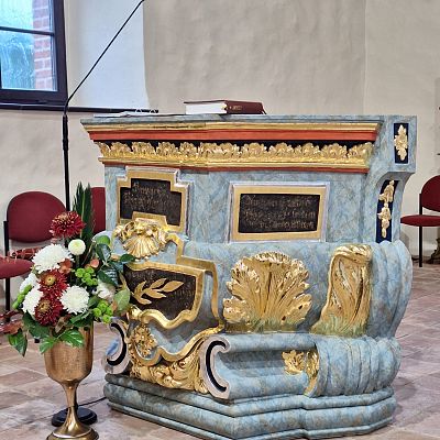 Kościół po renowacji i konserwacji grafika