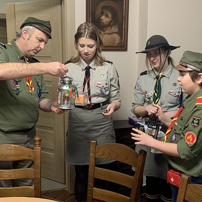 Przekazanie Betlejemskiego Światła Pokoju grafika