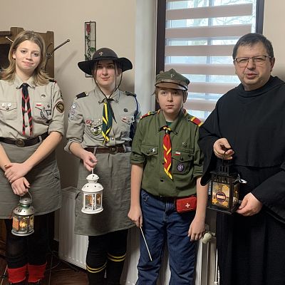 Przekazanie Betlejemskiego Światła Pokoju grafika